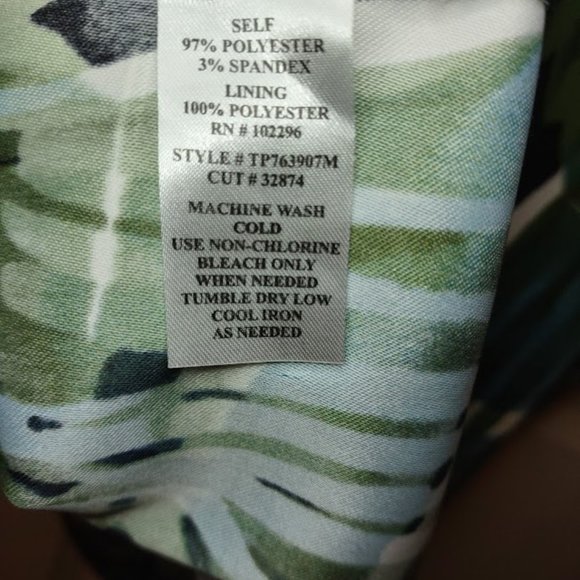 CONNECTED Sleeveless Dress - Picture 7 of 7